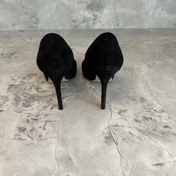 Salvatore Ferragamo Black Suede Pointed toe heel (size 5.5) - Picture 3 of 3